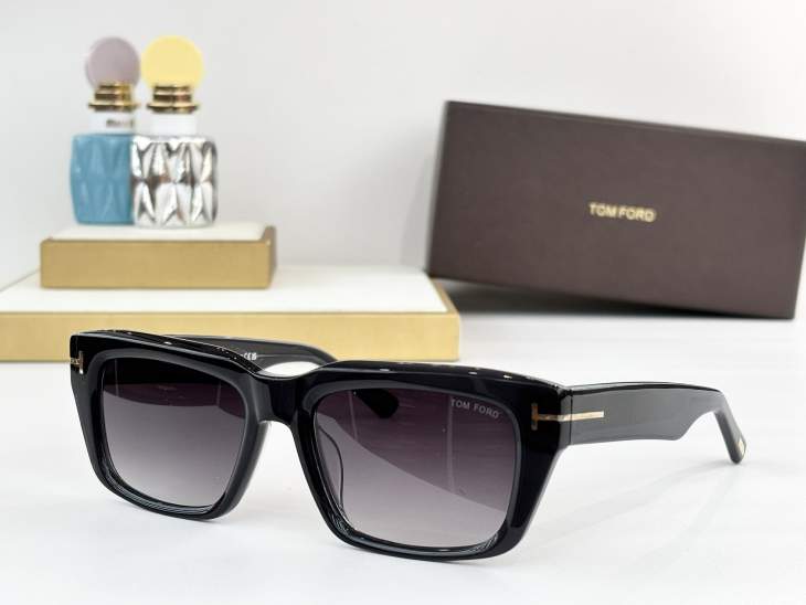 Picture of Tom Ford Sunglasses _SKUfw76324382fw